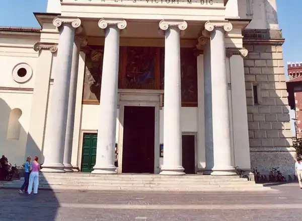 Fabbro Cornaredo di Domenica